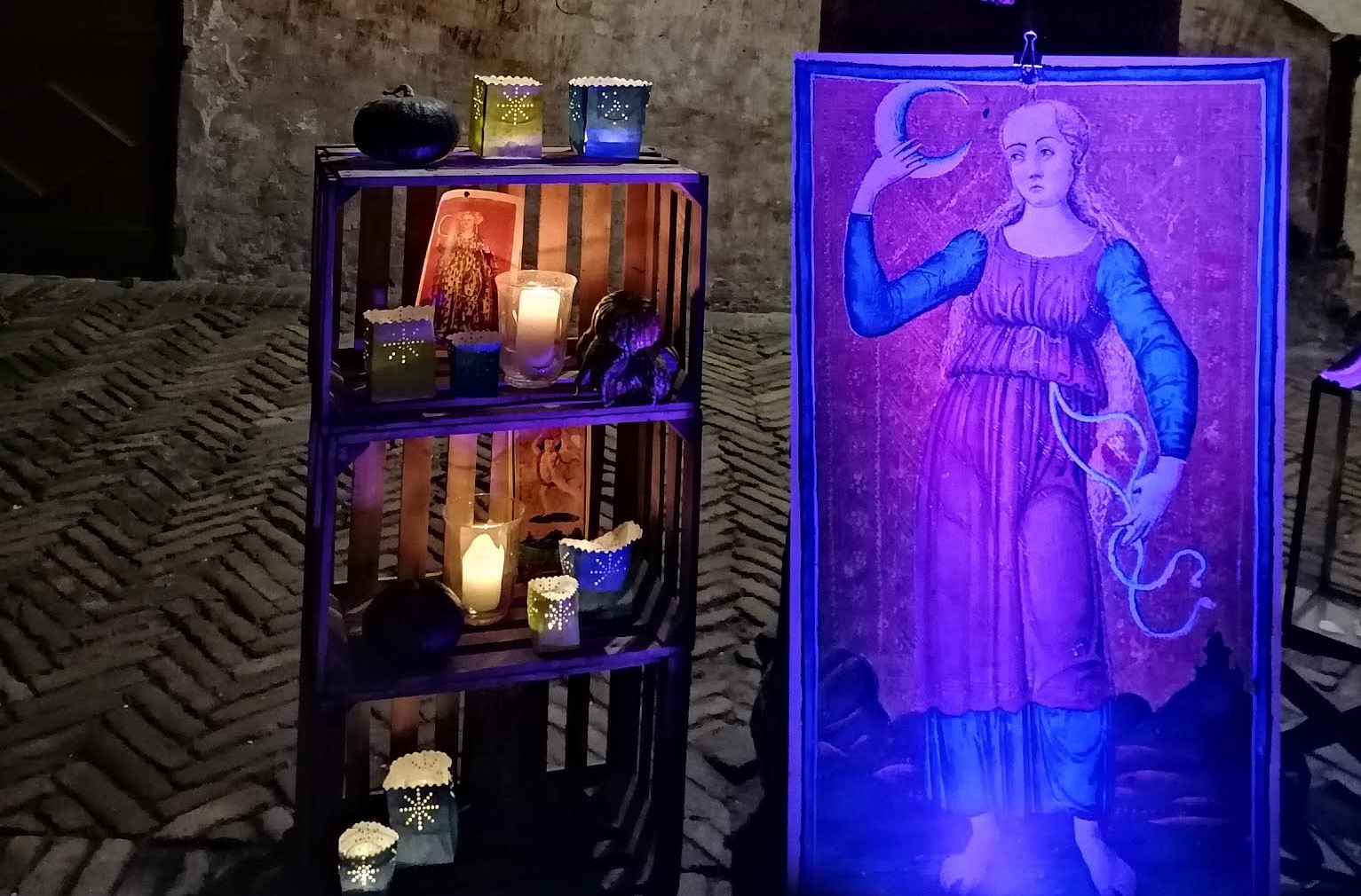 NOTTURNA ADULTI: Tarocchi, le carte del destino